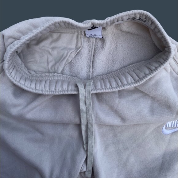 Nike UNisex XS Xtra Small Jogger Sweatpants Beige Fleece Lined Elastic Waistband - Picture 3 of 11